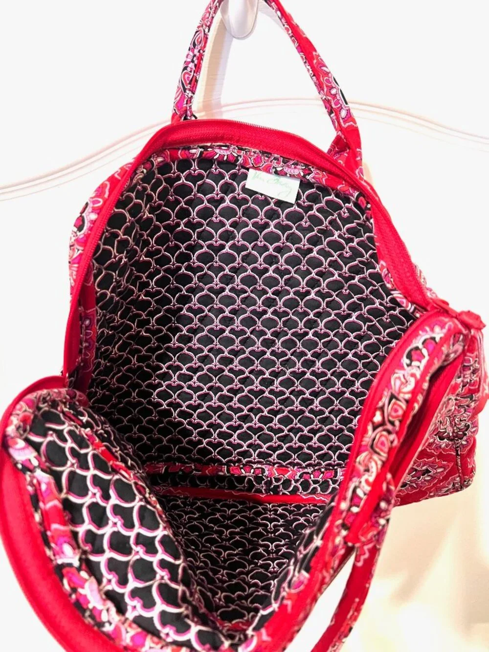 Vera Bradley Frankly Scarlett Quilted Red/Pink Mix Laptop/I Pad Zip around Case